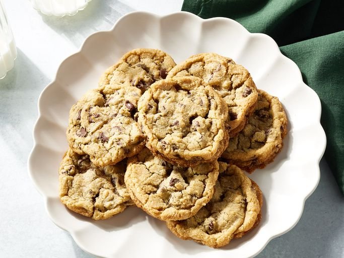 Best Big, Fat, Chewy Chocolate Chip Cookie