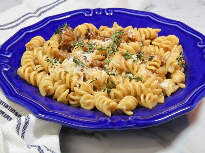 Creamy Caramelized Onion Pasta