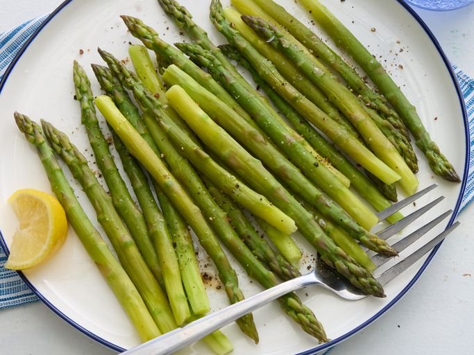 Simply Steamed Asparagus