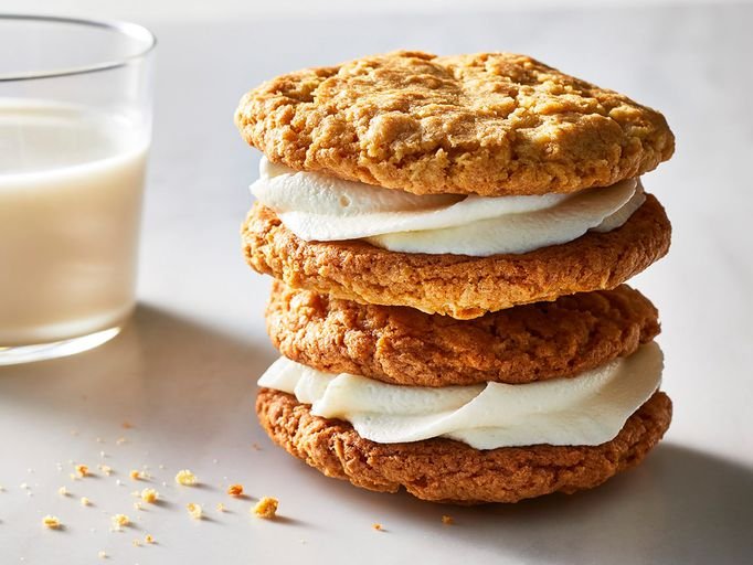 Copycat Little Debbie Oatmeal Creme Pies