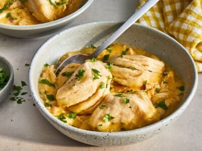 Slow Cooker Chicken and Dumplings