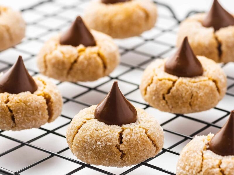 Easy Peanut Butter Blossoms